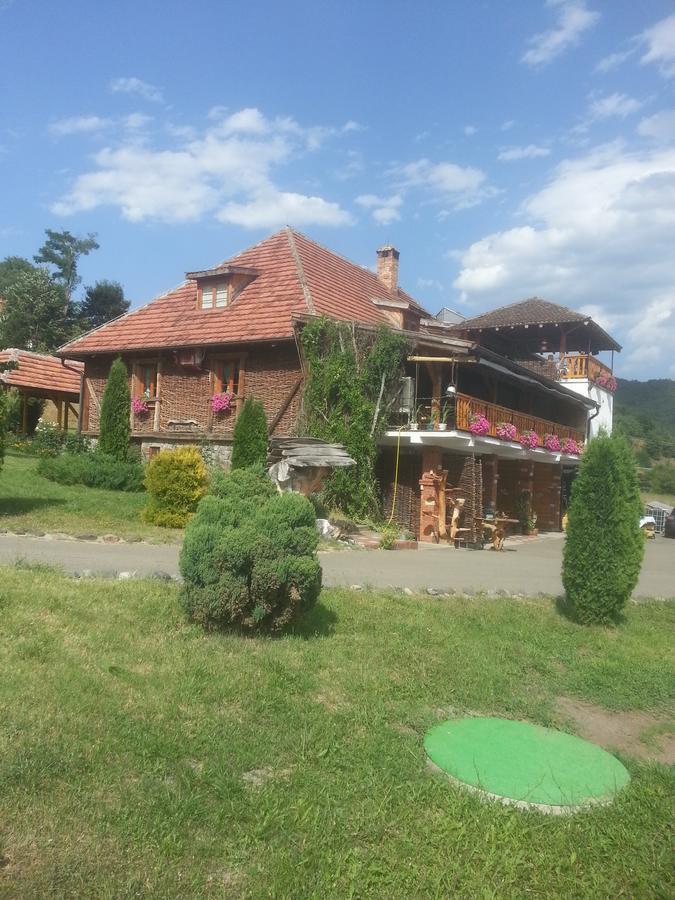 Inn Cakmara Raška Exteriör bild